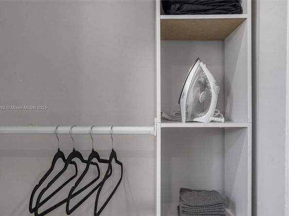 1104 N 13th Ter, Hollywood FL 33019