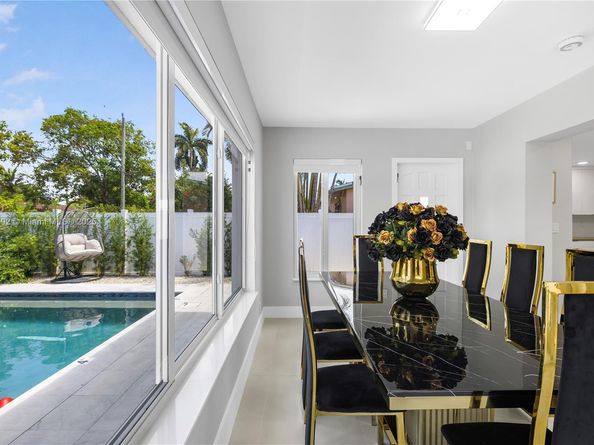 1104 N 13th Ter, Hollywood FL 33019