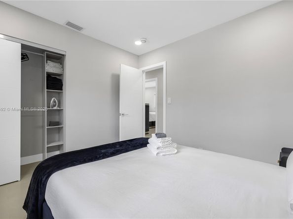 1104 N 13th Ter, Hollywood FL 33019