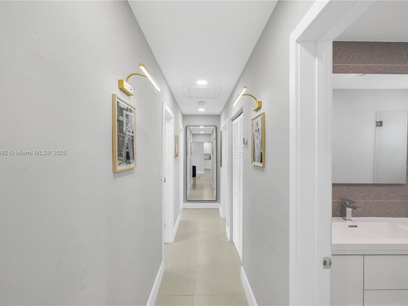 1104 N 13th Ter, Hollywood FL 33019