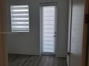 9133 NW 33rd St, Doral FL 33172