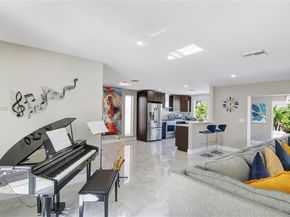 1245 Garfield St, Hollywood FL 33019