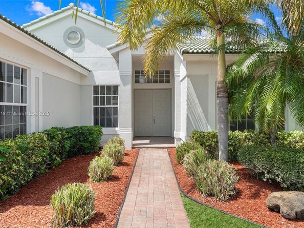 4629 Mariners Cove Dr, Wellington FL 33449