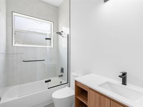 4629 Mariners Cove Dr, Wellington FL 33449