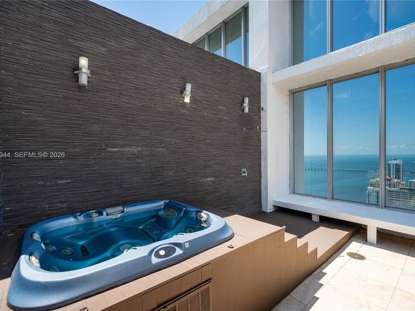 495 Brickell 5705, Miami FL 33131