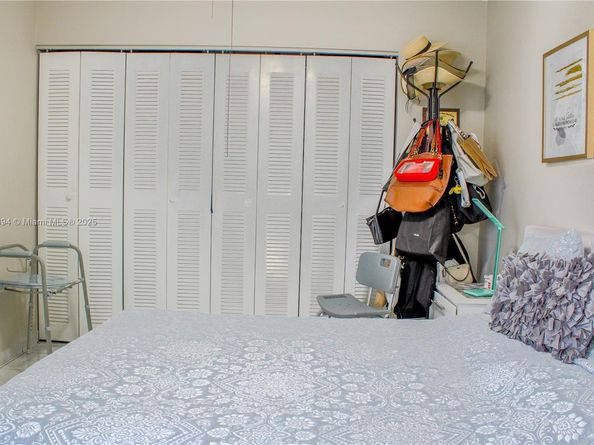 540 W Park Dr 201, Miami FL 33172