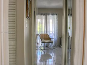 540 W Park Dr 201, Miami FL 33172