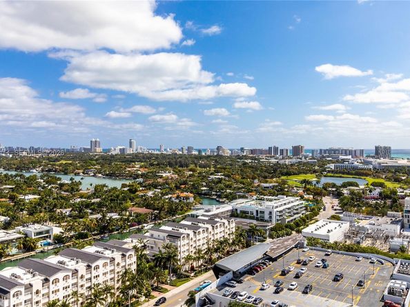 1800 Sunset Harbour Dr 2105, Miami Beach FL 33139
