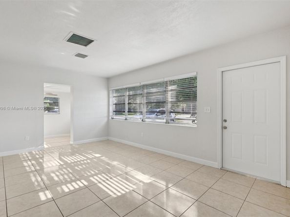 19110 N Miami Ave, Miami Gardens FL 33169