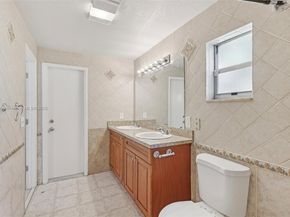 19110 N Miami Ave, Miami Gardens FL 33169