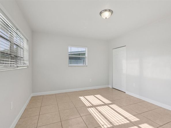 19110 N Miami Ave, Miami Gardens FL 33169