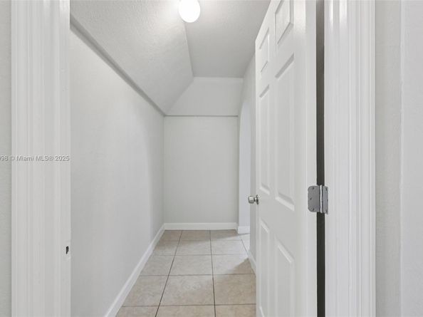19110 N Miami Ave, Miami Gardens FL 33169