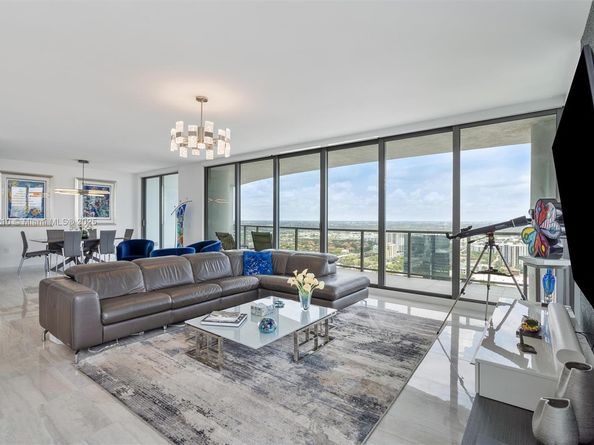 100 E Las Olas Blvd 3201, Fort Lauderdale FL 33301