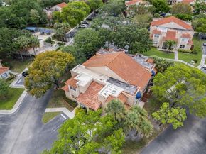 595 Racquet Club Rd 7419, Weston FL 33326