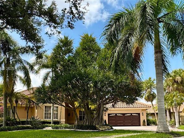 375 Sabal Way, Weston FL 33326