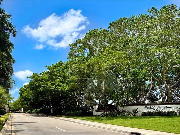 375 Sabal Way, Weston FL 33326