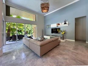 375 Sabal Way, Weston FL 33326