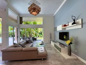 375 Sabal Way, Weston FL 33326