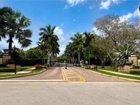 375 Sabal Way, Weston FL 33326