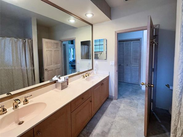 375 Sabal Way, Weston FL 33326