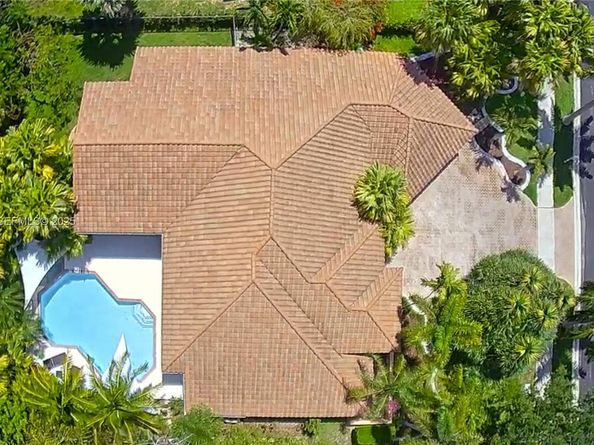 375 Sabal Way, Weston FL 33326