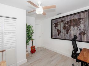 1770 NW 106th Ave, Pembroke Pines FL 33026