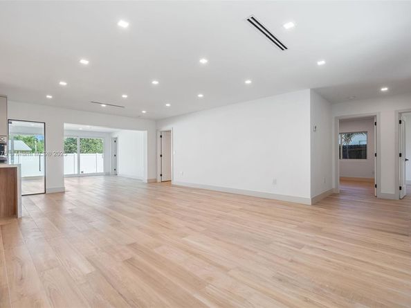 1917 N Swinton Ave, Delray Beach FL 33444