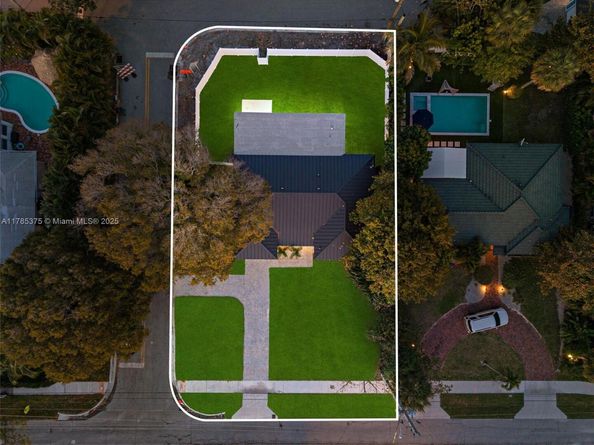 1917 N Swinton Ave, Delray Beach FL 33444