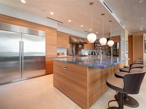 3581 E Glencoe St 301, Miami FL 33133