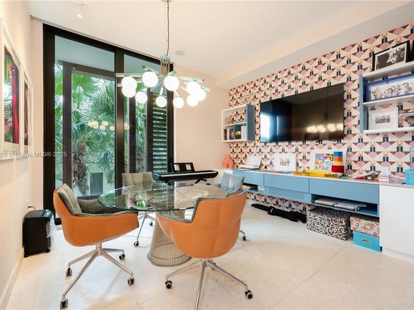 3581 E Glencoe St 301, Miami FL 33133