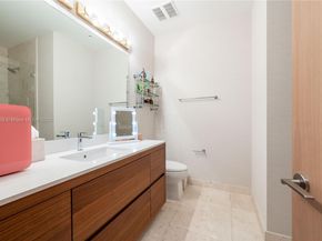 3581 E Glencoe St 301, Miami FL 33133