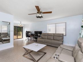 6200 SW 18th St, North Lauderdale FL 33068