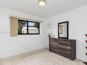 6200 SW 18th St, North Lauderdale FL 33068