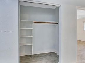 6200 SW 18th St, North Lauderdale FL 33068