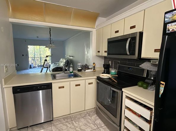 430 NE 210th Cir Ter 2033, Miami FL 33179