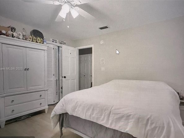 8180 NW 51st Pl, Coral Springs FL 33067