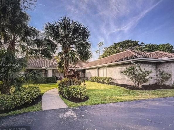 8180 NW 51st Pl, Coral Springs FL 33067