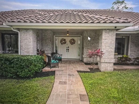 8180 NW 51st Pl, Coral Springs FL 33067