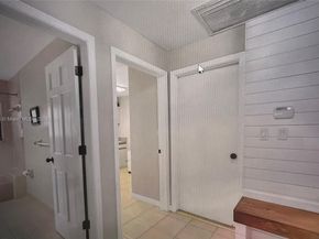 8180 NW 51st Pl, Coral Springs FL 33067
