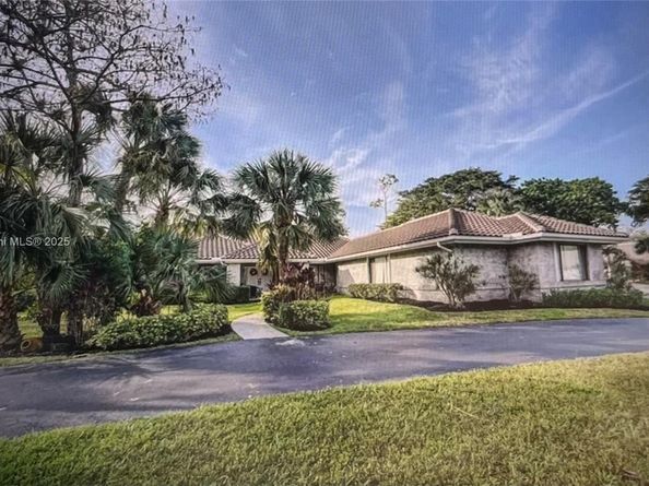 8180 NW 51st Pl, Coral Springs FL 33067