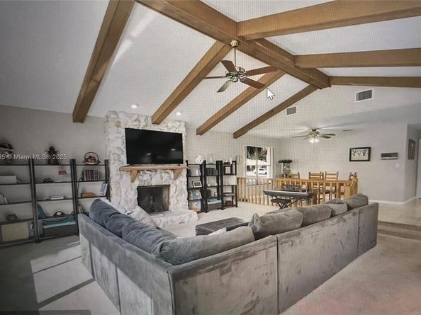 8180 NW 51st Pl, Coral Springs FL 33067