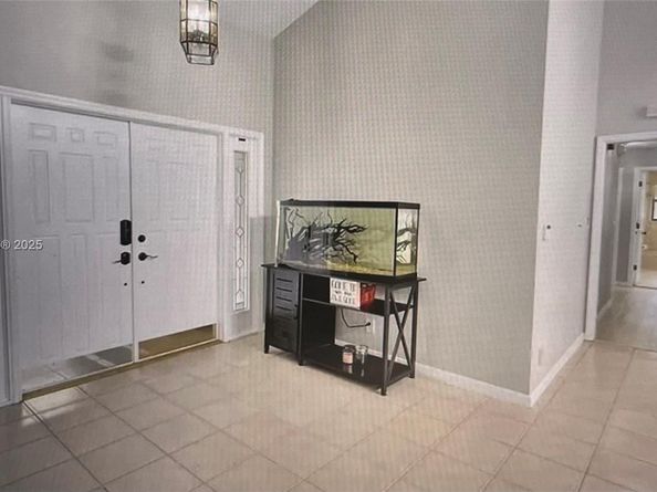 8180 NW 51st Pl, Coral Springs FL 33067
