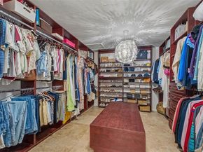 8600 SW 162nd St, Palmetto Bay FL 33157