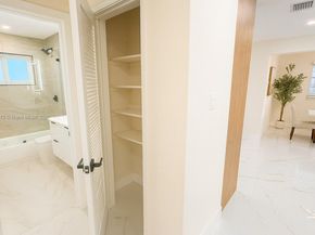 3801 NE 16th Ter, Oakland Park FL 33334