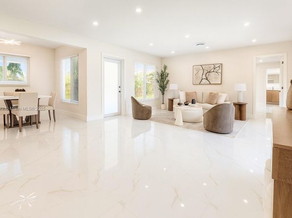 3801 NE 16th Ter, Oakland Park FL 33334