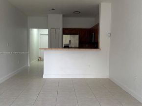 17710 NW 73rd Ave 20220, Hialeah FL 33015