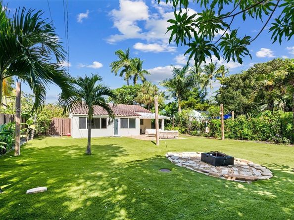 520 SW 12th Ct, Fort Lauderdale FL 33315