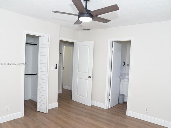 2405 NW 54th St, Tamarac FL 33309