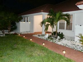 1550 SW 52nd Ter, Plantation FL 33317