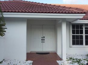 1550 SW 52nd Ter, Plantation FL 33317
